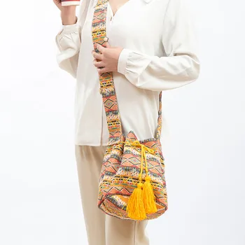 Женская сумка через плечо в богемном стиле, Нишевый дизайн, Этнический стиль, сумки на одно плечо, Модный Холщовый принт, карман на шнурке с кисточкой