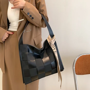 Модная дизайнерская женская сумка, тренд 2023, тканая сумка большой емкости, женская сумка через плечо из мягкой кожи, повседневная сумка подмышками, женские сумки
